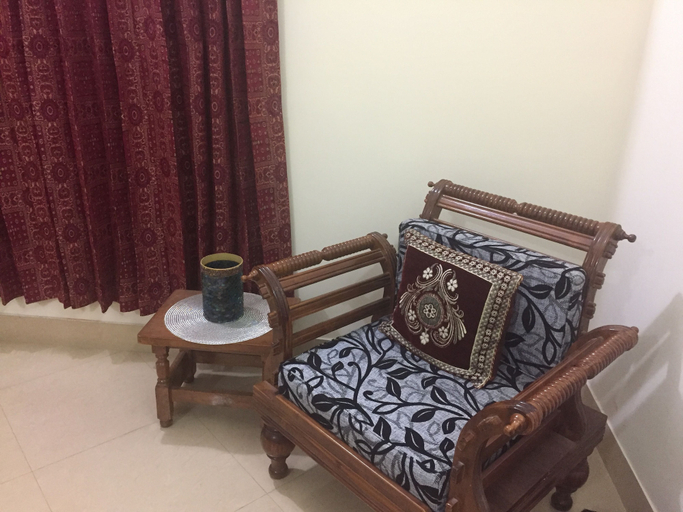 Others 4, Latif villa, Dhaka