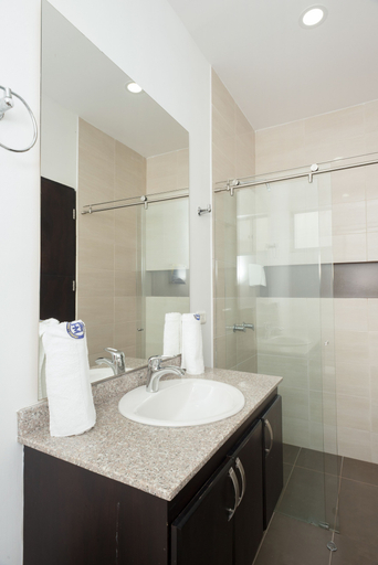 Bathroom 3, Resort Hotel Marianza, Turbo