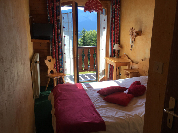 Bedroom 2, Hôtel les skieurs, Haute-Savoie