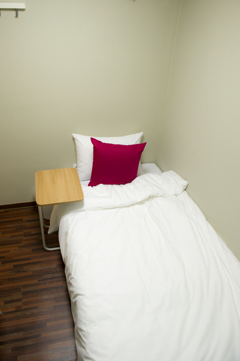 Bedroom 5, Hotelette, Jung