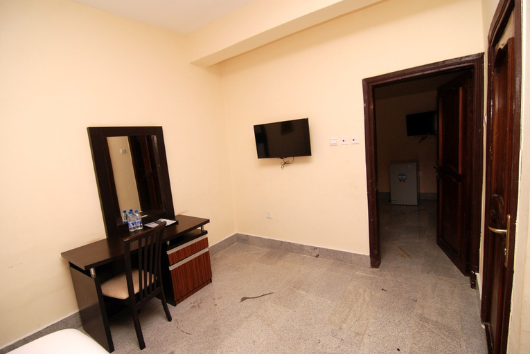 Others 5, Nest Suite & Spa, AbujaMun