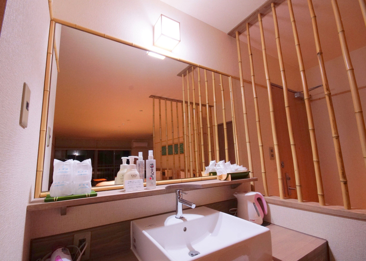 Bathroom 3, Ryokan Tamanoyu, Satsuma