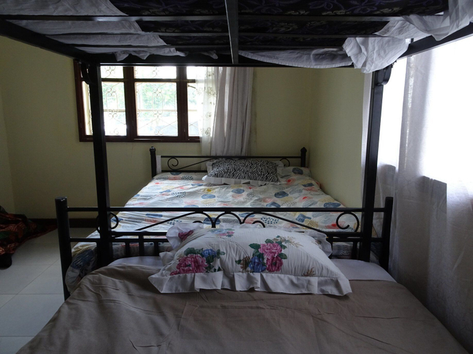 Bedroom 4, Glorious Arusha Backpackers - Hostel, Arusha Urban