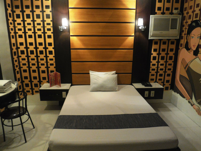 Harts Hotel Quezon City, Quezon City
