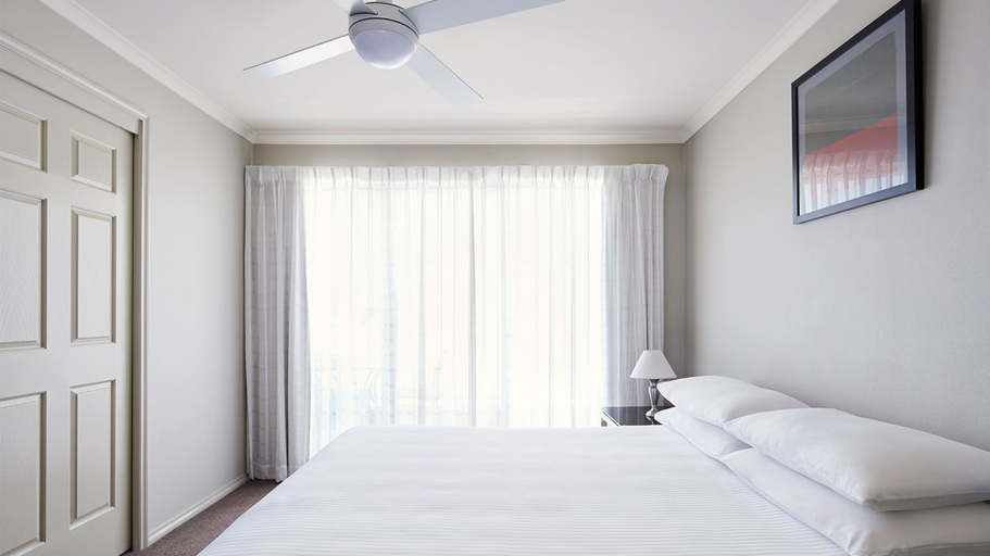 Bedroom 3, Pinnacle Apartments, Canberra