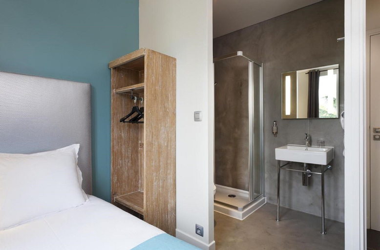 Bedroom 3, Douglas Hotel, Hauts-de-Seine