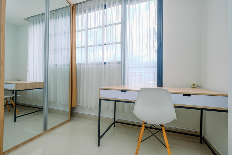 Others 5, Minimalist Studio Room at Evenciio Margonda Apartment By Travelio, Depok