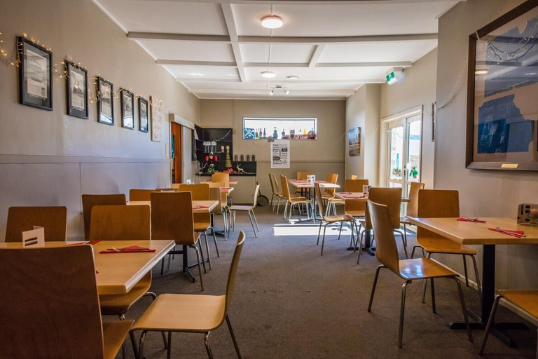 Food & Drinks 5, Waipiata Country Hotel, Central Otago