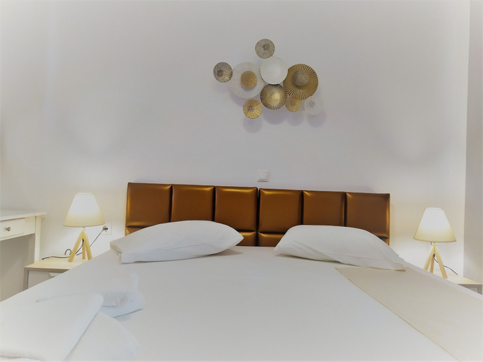 Bedroom 2, Aronis Apartments, Ionian Islands