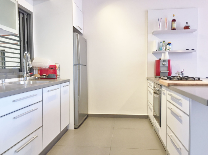 Others 5, Hilton Beach Stunning Designer 2BR APT