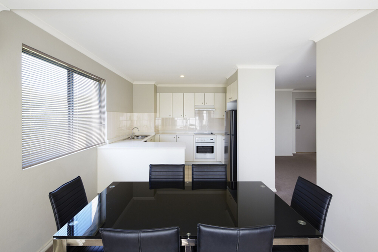 Others 5, Pinnacle Apartments, Canberra