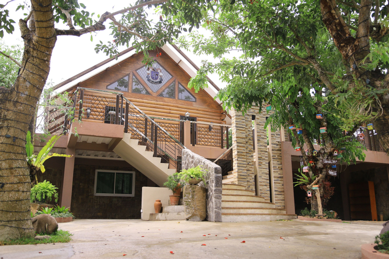 Exterior & Views 2, The Lakeview Suites, Tagaytay City