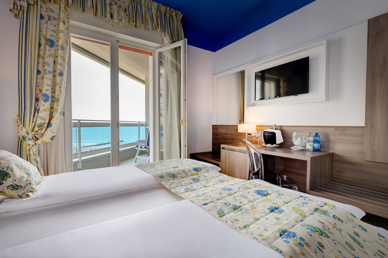 Bedroom 4, Hotel Cavalieri Palace, Venezia