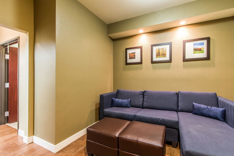 Others 5, Comfort Suites Mattoon East, Coles