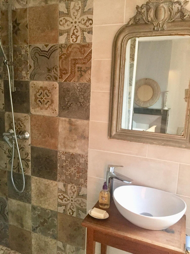Bathroom 5, Casa Cessenon, Hérault