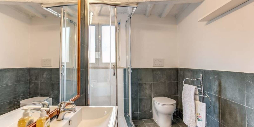 Bathroom 2, Trastevere Attic with private terrace, Rome