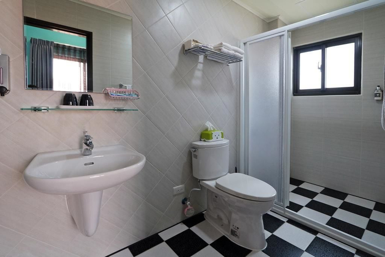 Bathroom 3, Penghu Little Apple B&B, Penghu