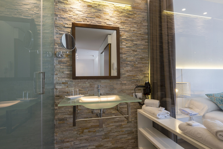 Bathroom 5, Mar Hotels Playa Mar & Spa, Baleares