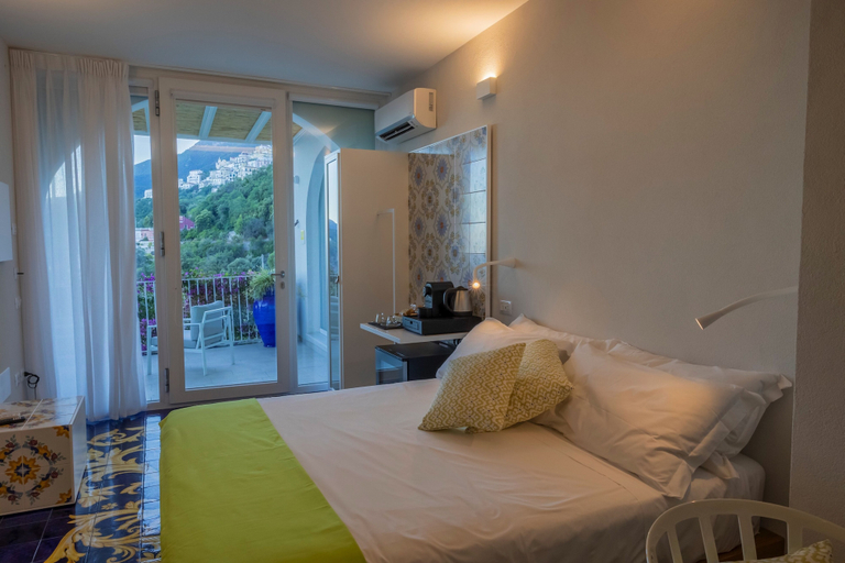 Bedroom 5, Decori Suites Amalfi Coast, Salerno