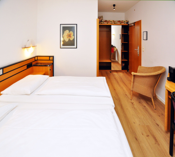 Bedroom 4, Hotel Villa Waldperlach, München