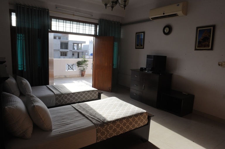 Bedroom 3, Raj Regency, Jaipur