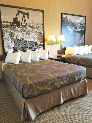 Bedroom 3, Super 8 by Wyndham Edson, Division No. 14