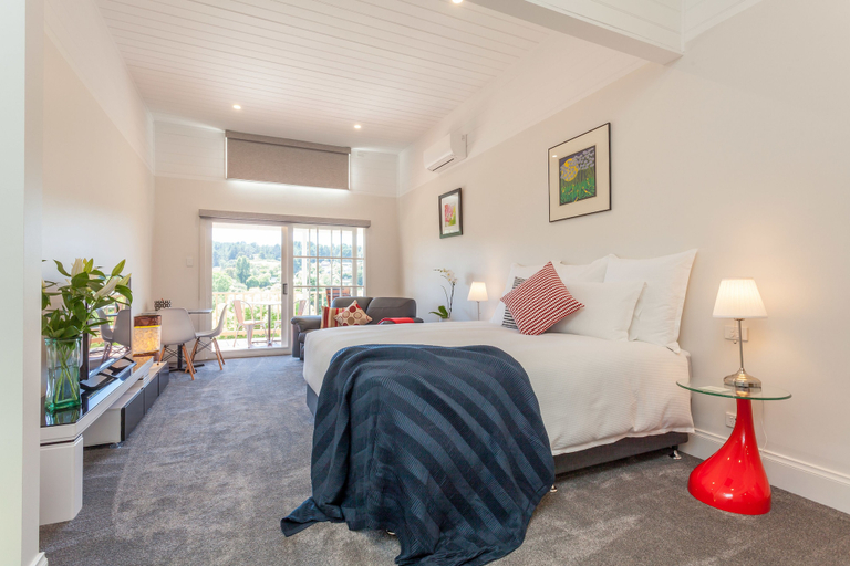 Bedroom 3, Balconies Lakeside, Hepburn - East