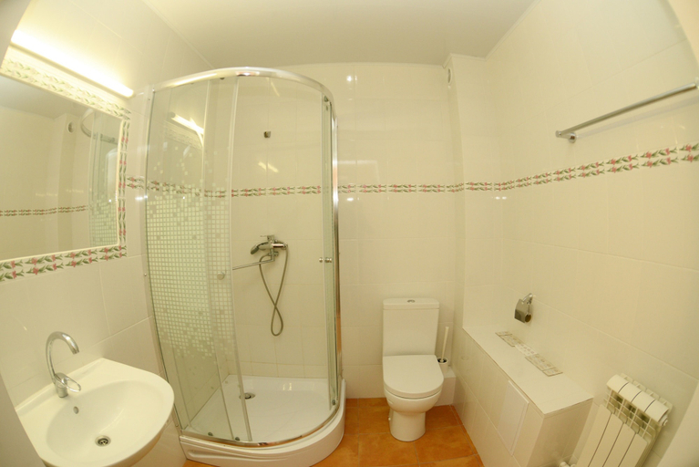 Bathroom 3, HotelJet, Domodedovskiy rayon