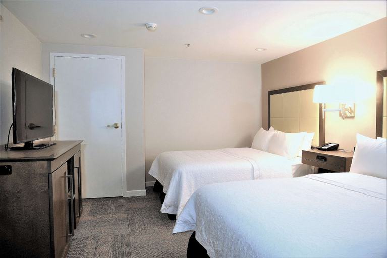 Bedroom 3, Hampton Inn Alexandria-Old Town/King St. Metro, Alexandria