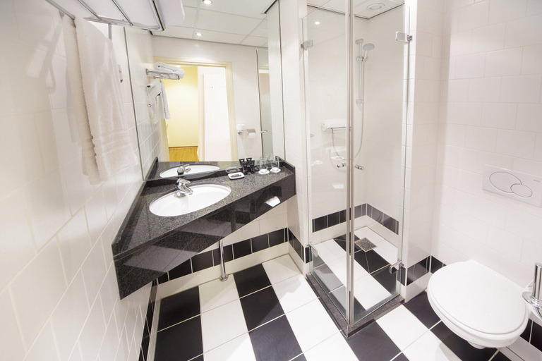 Bathroom 5, Fletcher Hotel - Restaurant De Buunderkamp, Renkum