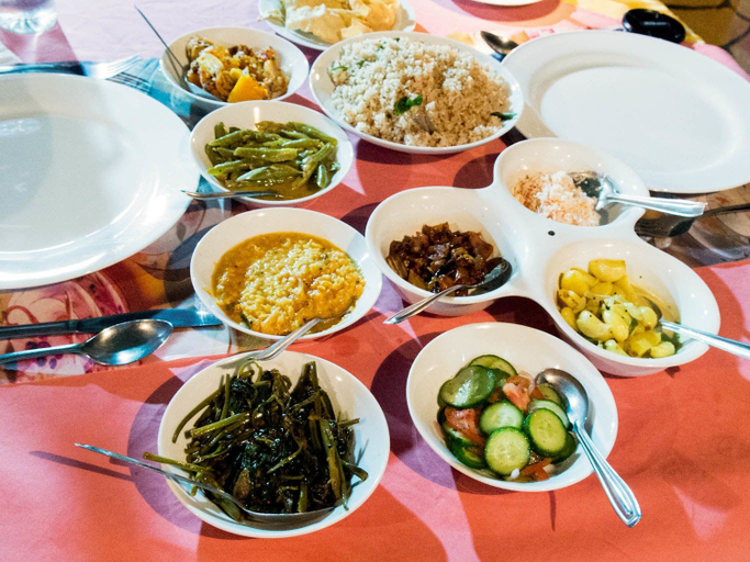Food & Drinks 5, Regina Holiday Home, Thissamaharama