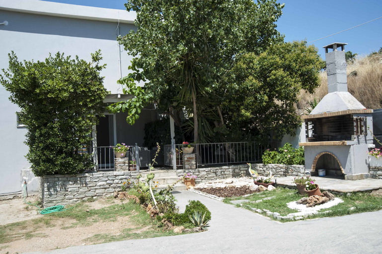 Exterior & Views, Filia Rooms & Apartments, Central Greece