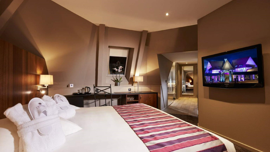 Bedroom 2, Hotel L'Europe Colmar, BW Signature Collection, Haut-Rhin