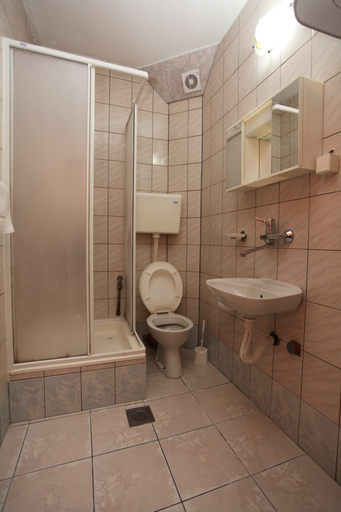 Bathroom 3, Apartments Memidz