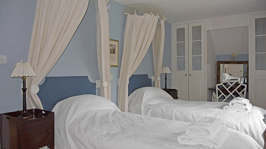 Bedroom 2, Bookers Cottage, Oxfordshire
