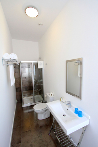Bathroom 4, Lisboa Prata Boutique Hotel, Lisbon