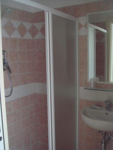 Bathroom 3, Hotel Arcade, Rimini