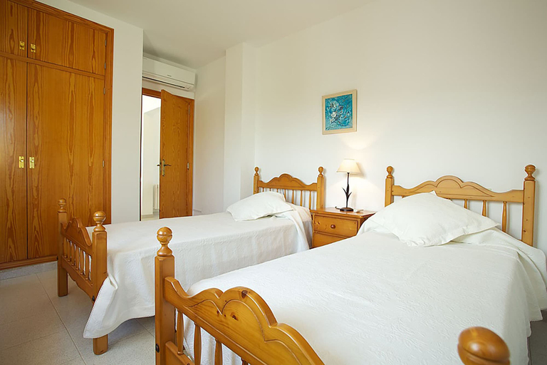 Bedroom 3, Villa Sirenas, Baleares