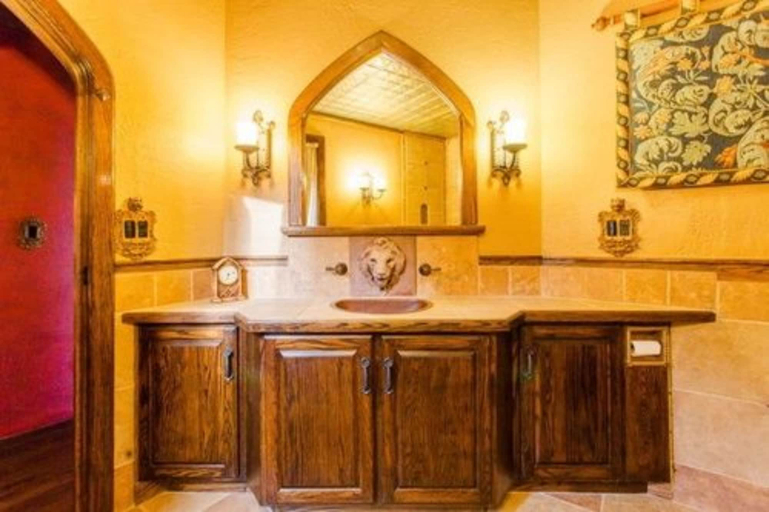 Bathroom 4, HIGHLANDS CASTLE overlooking Lake George.. plus 2 other Castles!, Warren