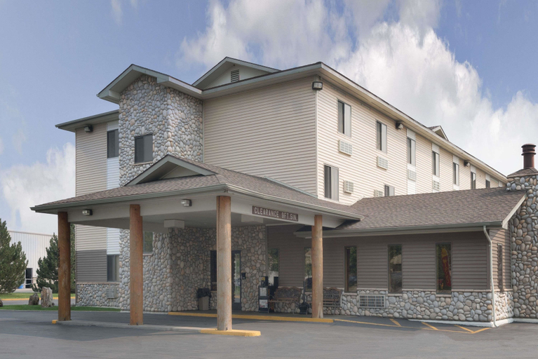 Exterior & Views 3, Super 8 by Wyndham Billings, Yellowstone