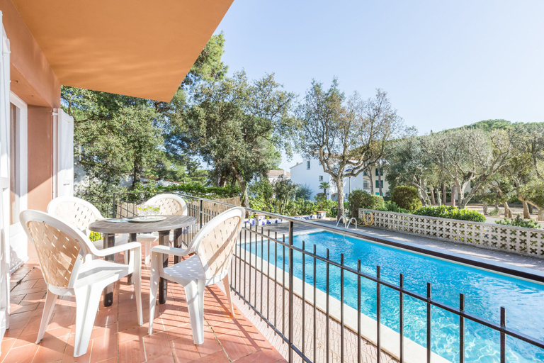Others 4, Villa Can Benet Pl, Girona