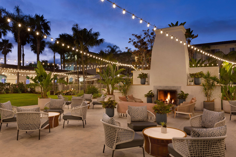 Food & Drinks 5, Hilton Garden Inn Carlsbad Beach, San Diego