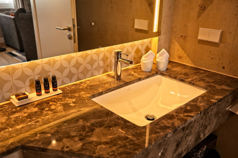 Bathroom 3, Hotel Halm Konstanz, Konstanz