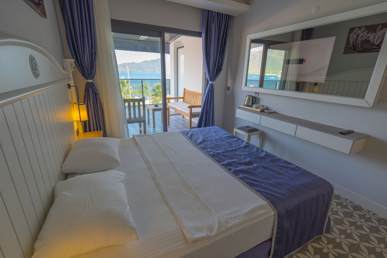 Bedroom 2, Marmaris Beach Hotel, Marmaris
