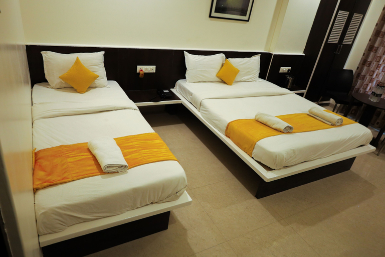 Bedroom 3, Hotel Sai Bansi, Ahmadnagar