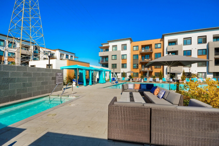 Exterior & Views 2, Bluebird Suites near Facebook HQ, San Mateo