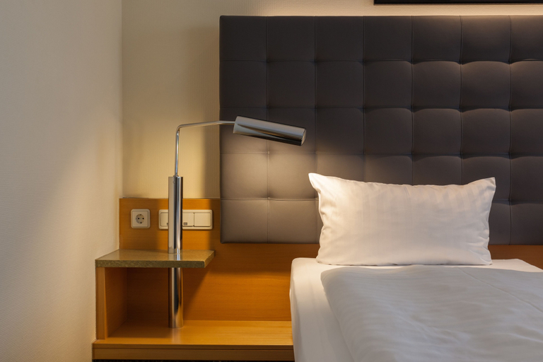 Bedroom 3, Abacus Tierpark Hotel Berlin, Berlin