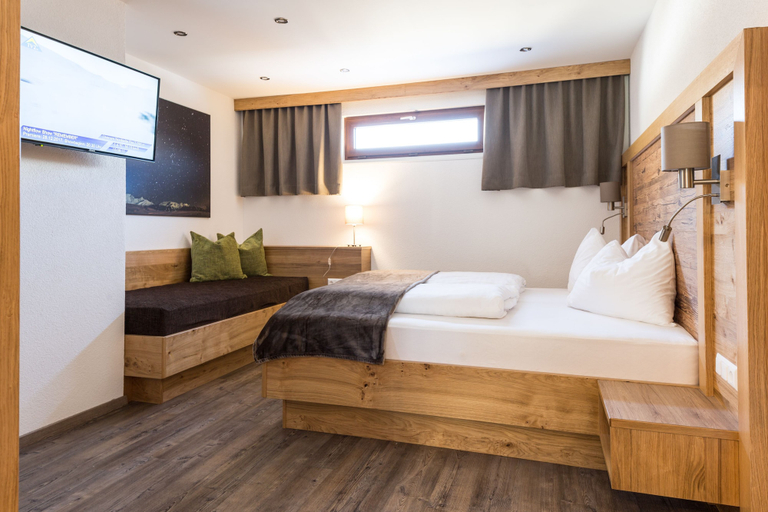 Bedroom 2, Naturlodge Ladis, Landeck