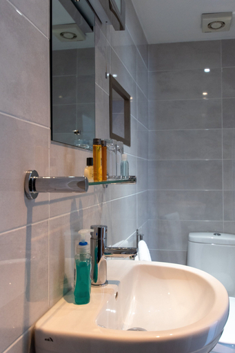 Bathroom 4, New Steine, Brighton and Hove