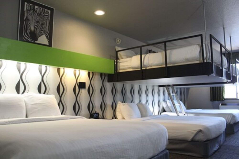 Bedroom 2, Metropolis Resort, Eau Claire